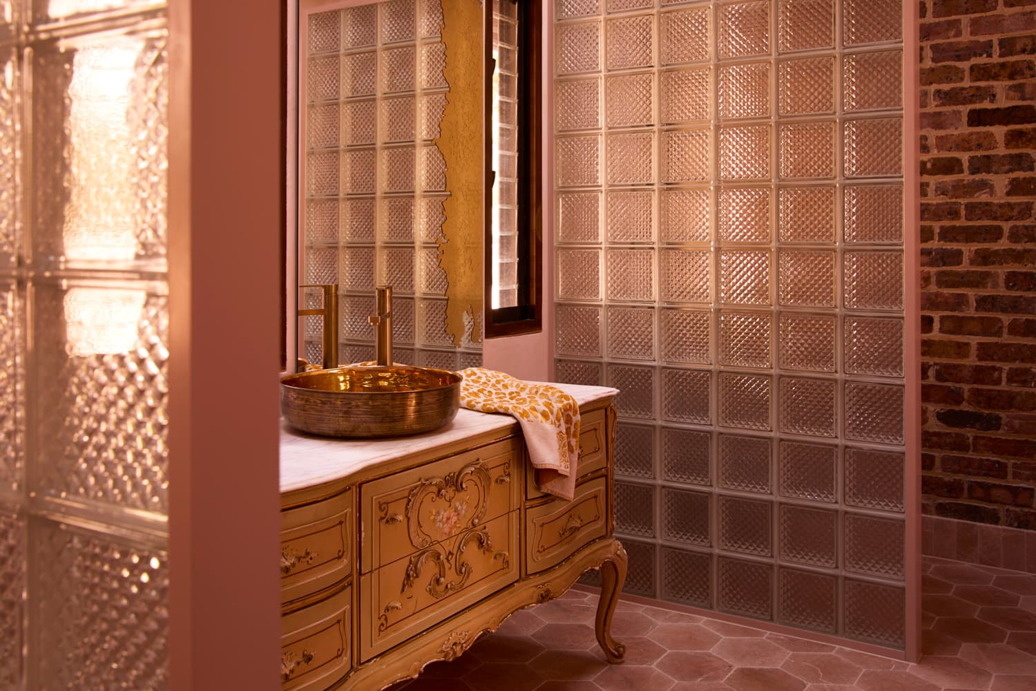 TADELAKT BATHROOM WALLS-BENTLEIGH VICTORIA