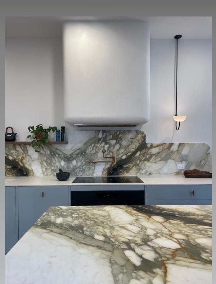MARMORINO RANGE COOKER HOOD, CUSTOM MADE - CAUFIELD